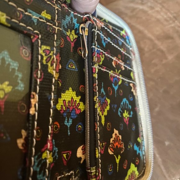 Sakroots Wristlet Bag - Picture 5 of 9